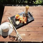 Mit Einer Atemberaubenden Aussicht- By Interhome