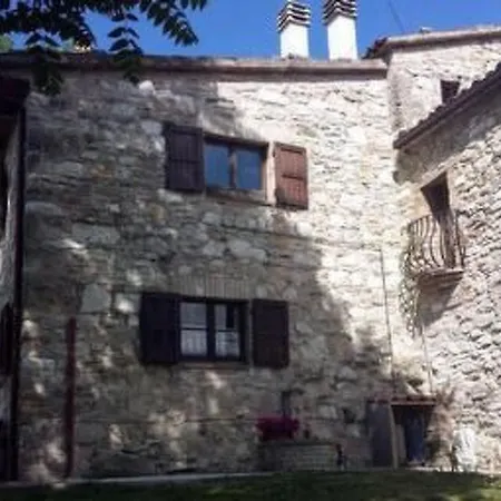 Mit Einer Atemberaubenden Aussicht- By Interhome Ουρμπίνο