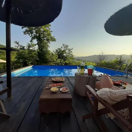 Mit Einer Atemberaubenden Aussicht- By Interhome Semesterbostad *