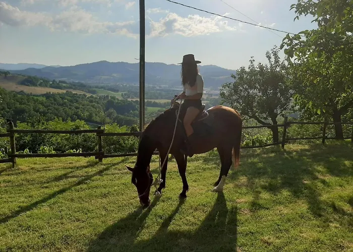 Mit Einer Atemberaubenden Aussicht- By Interhome Ουρμπίνο