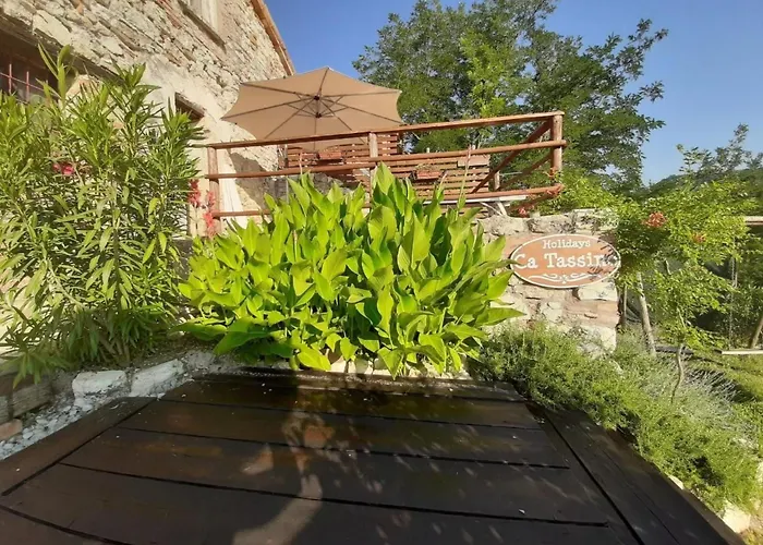 Mit Einer Atemberaubenden Aussicht- By Interhome Ουρμπίνο