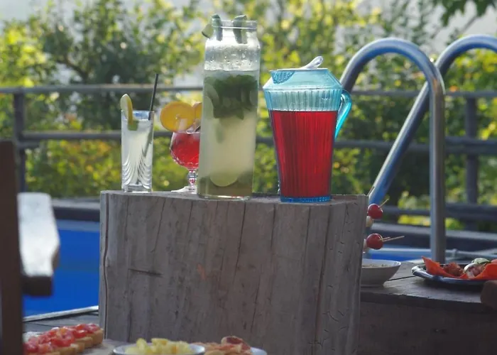 Mit Einer Atemberaubenden Aussicht- By Interhome Ουρμπίνο